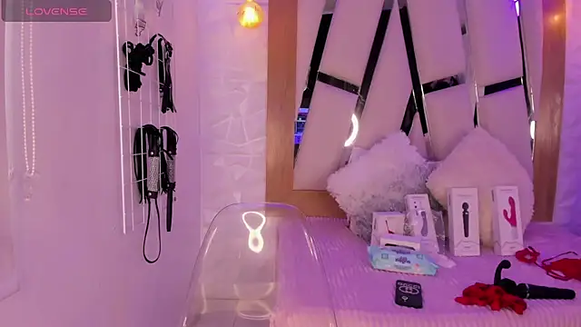 Snapshot of ary_cooper_ chatting on March 12, 2025, 6:53 pm ary cooper online show from March 12, 2025, 6:53 pm