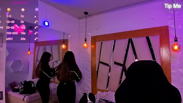 Snapshot of ary_cooper_ chatting on September 30, 2025, 1:06 pm ary cooper online show from September 30, 2025, 1:06 pm