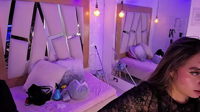 Snapshot of ary_cooper_ chatting on March 17, 2025, 2:34 pm ary cooper online show from March 17, 2025, 2:34 pm