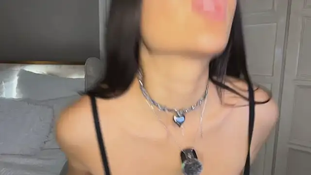 UrLillShy online show from November 3, 2025, 1:11 am