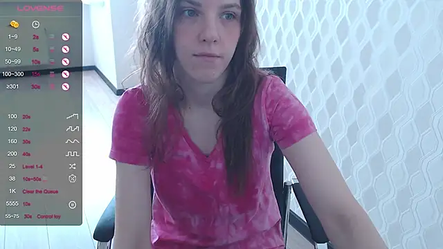 LisaHeart online show from March 3, 2025, 8:30 am