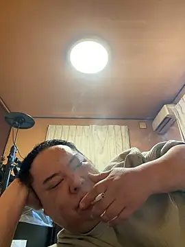 Snapshot of punk0805 chatting on September 13, 2025, 4:12 am punk0805 online show from September 13, 2025, 4:12 am