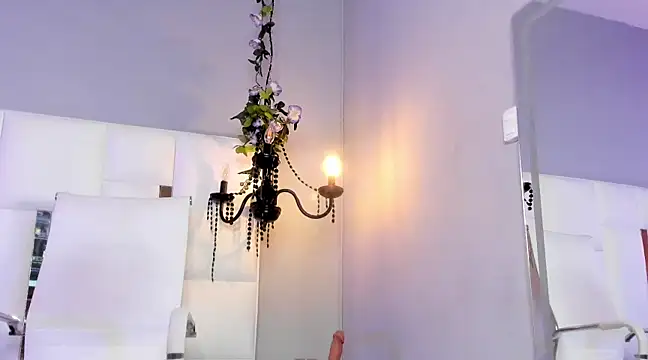 Snapshot of magic_marg chatting on February 28, 2025, 12:43 am magic marg online show from February 28, 2025, 12:43 am