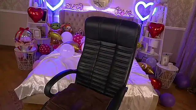 Snapshot of IsabellaFoxyy chatting on February 20, 2025, 4:47 pm IsabellaFoxyy online show from February 20, 2025, 4:47 pm