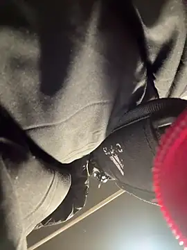 Snapshot of eveangelll chatting on March 17, 2025, 11:00 am eveangelll online show from March 17, 2025, 11:00 am