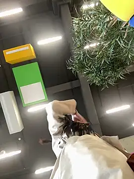 Snapshot of eveangelll chatting on March 13, 2025, 8:04 am eveangelll online show from March 13, 2025, 8:04 am