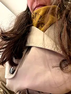 Snapshot of eveangelll chatting on October 7, 2025, 7:31 am eveangelll online show from October 7, 2025, 7:31 am