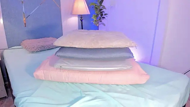 Snapshot of Voluptupus-girl chatting on November 30, 2025, 3:51 am Voluptupus-girl online show from November 30, 2025, 3:51 am