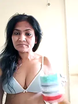 sunita6009 online show from October 2, 2025, 2:59 am