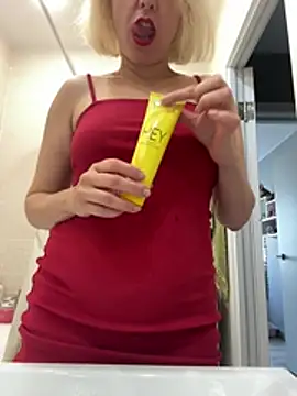 Yourdirtybitch online show from July 11, 2026, 6:57 am
