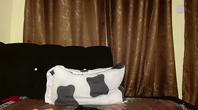 Snapshot of queencydoll chatting on December 1, 2024, 11:10 pm queencydoll online show from December 1, 2024, 11:10 pm