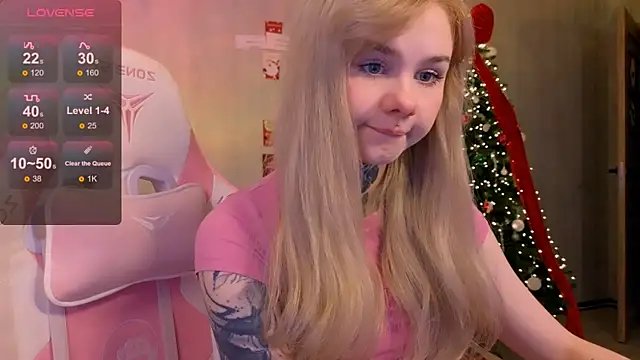 Snapshot of Britney_Lynch chatting on January 8, 2026, 8:04 pm Britney Lynch online show from January 8, 2026, 8:04 pm