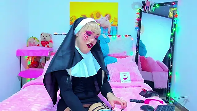 Candy Candy   online show from October 31, 2025, 10:49 pm