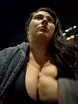 Snapshot of Celeem_ chatting on February 14, 2026, 3:07 am Celeem online show from February 14, 2026, 3:07 am