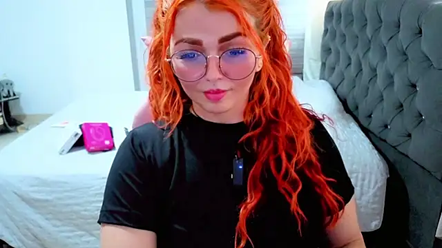 Alexatexa2929 online show from June 3, 2026, 8:24 pm