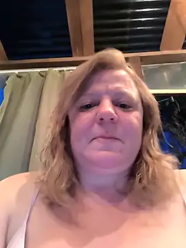 Snapshot of jusichka chatting on May 5, 2026, 6:00 pm jusichka online show from May 5, 2026, 6:00 pm