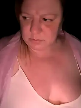 Snapshot of jusichka chatting on February 1, 2026, 8:18 pm jusichka online show from February 1, 2026, 8:18 pm