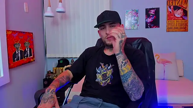 Snapshot of Drako_Lamar chatting on March 18, 2025, 6:39 pm Drako Lamar online show from March 18, 2025, 6:39 pm