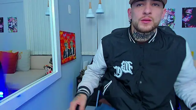 Snapshot of Drako_Lamar chatting on March 12, 2025, 12:26 pm Drako Lamar online show from March 12, 2025, 12:26 pm
