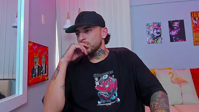 Snapshot of Drako_Lamar chatting on March 22, 2025, 3:31 pm Drako Lamar online show from March 22, 2025, 3:31 pm