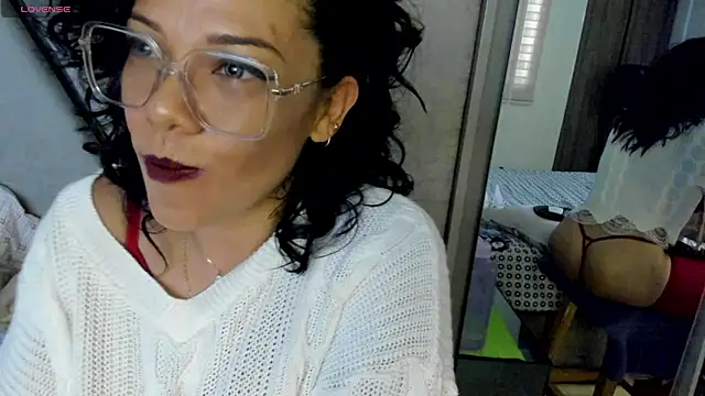 Snapshot of paula_daniela1 chatting on February 3, 2025, 8:46 pm paula daniela1 online show from February 3, 2025, 8:46 pm