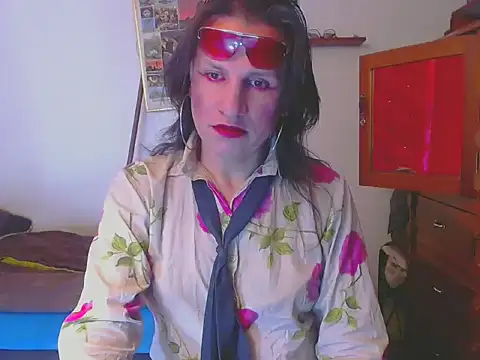 LorenJade online show from January 14, 2026, 7:45 am