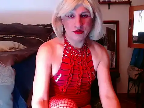 LorenJade online show from June 6, 2026, 7:24 am