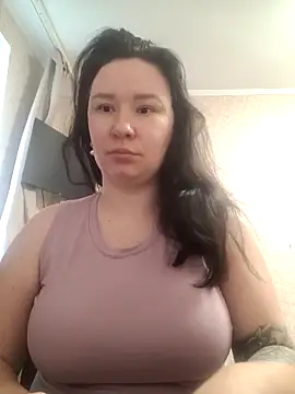 AlexaLexie online show from October 24, 2025, 7:40 am