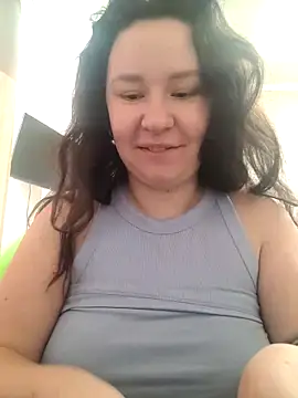 AlexaLexie online show from November 14, 2025, 8:40 am