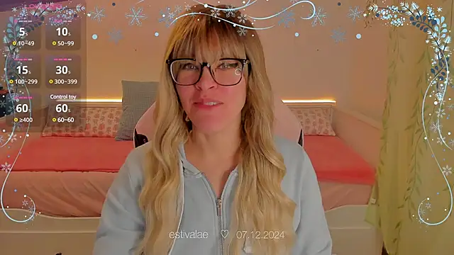 estivalae online show from December 7, 2024, 11:12 am