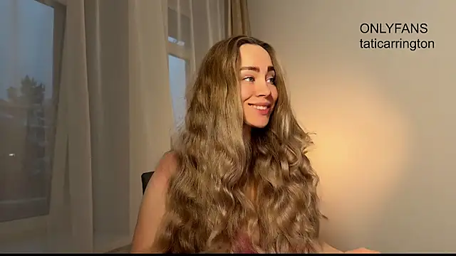 hotexclusive  online show from November 22, 2025, 4:44 am