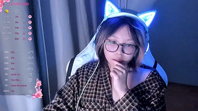 maydaykimmy online show from November 11, 2025, 1:00 am