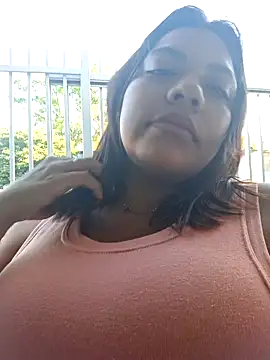Snapshot of CanelitaPasion chatting on January 22, 2025, 10:26 pm CanelitaPasion online show from January 22, 2025, 10:26 pm