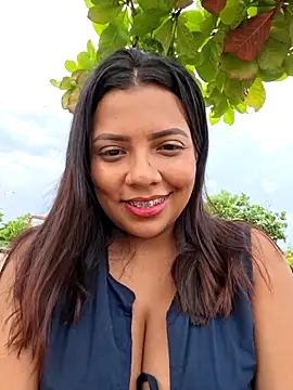Snapshot of CanelitaPasion chatting on September 27, 2025, 8:04 pm CanelitaPasion online show from September 27, 2025, 8:04 pm