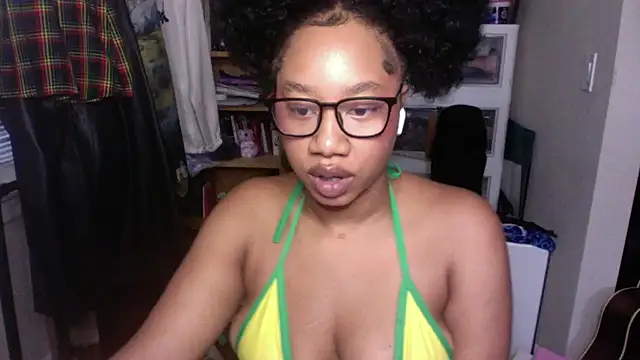 Snapshot of goddessdaisysky chatting on September 26, 2025, 2:46 pm goddessdaisysky online show from September 26, 2025, 2:46 pm