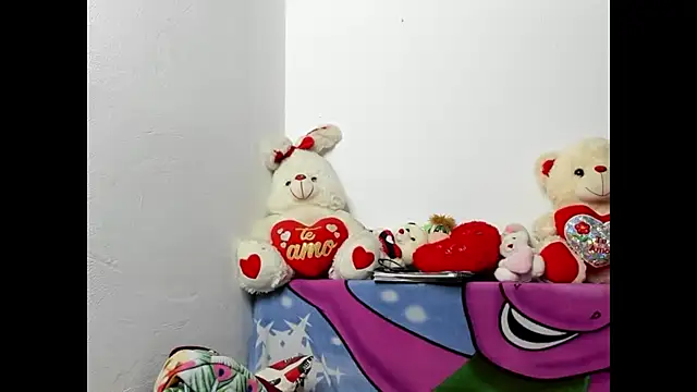 Snapshot of Laflaka22 chatting on December 12, 2024, 1:32 am Laflaka22 online show from December 12, 2024, 1:32 am