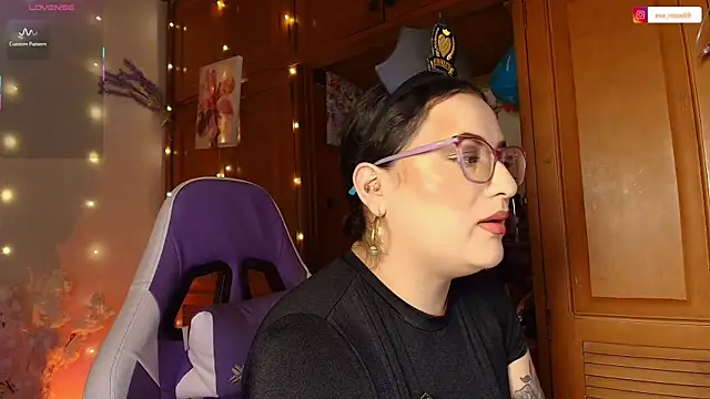 Snapshot of eva_rosse69 chatting on April 26, 2026, 12:13 pm eva rosse69 online show from April 26, 2026, 12:13 pm