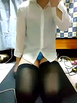 Snapshot of dmmsuzu95 chatting on December 21, 2024, 4:09 am dmmsuzu95 online show from December 21, 2024, 4:09 am