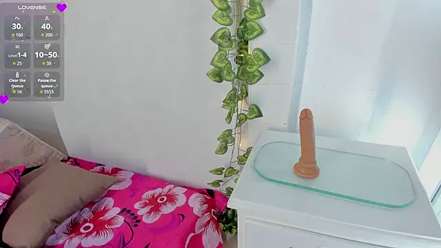 Snapshot of andrea_osorio_ chatting on February 13, 2026, 11:43 am andrea osorio online show from February 13, 2026, 11:43 am