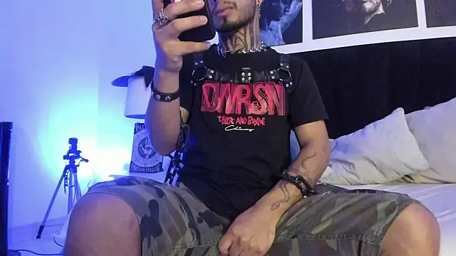 Snapshot of JuanCamiilo_66 chatting on October 22, 2025, 2:55 am JuanCamiilo 66 online show from October 22, 2025, 2:55 am