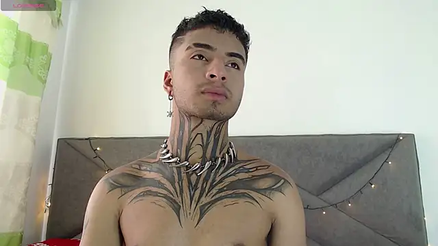 Snapshot of JuanCamiilo_66 chatting on March 16, 2025, 4:45 pm JuanCamiilo 66 online show from March 16, 2025, 4:45 pm