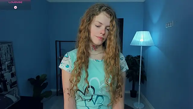 Snapshot of RayaNenlia chatting on February 10, 2026, 5:06 am RayaNenlia online show from February 10, 2026, 5:06 am