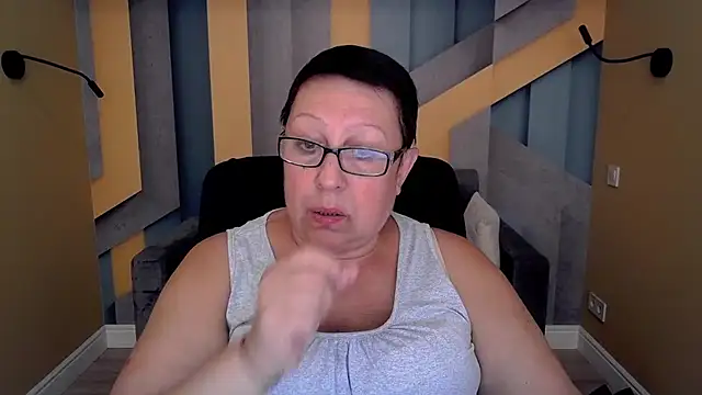 Snapshot of BarbaraTurners chatting on September 8, 2025, 6:29 pm BarbaraTurners online show from September 8, 2025, 6:29 pm