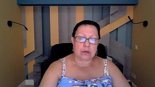 Snapshot of BarbaraTurners chatting on September 10, 2025, 6:18 pm BarbaraTurners online show from September 10, 2025, 6:18 pm
