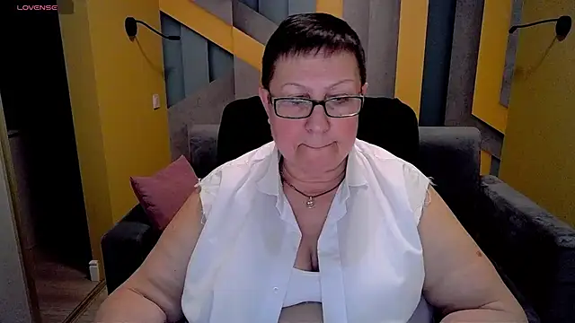 Snapshot of BarbaraTurners chatting on March 10, 2025, 9:51 pm BarbaraTurners online show from March 10, 2025, 9:51 pm