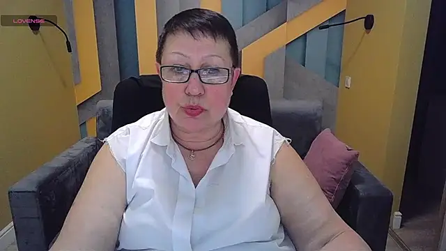 Snapshot of BarbaraTurners chatting on March 21, 2025, 6:40 pm BarbaraTurners online show from March 21, 2025, 6:40 pm