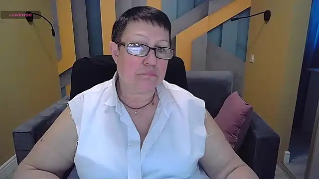 Snapshot of BarbaraTurners chatting on March 22, 2025, 4:56 am BarbaraTurners online show from March 22, 2025, 4:56 am