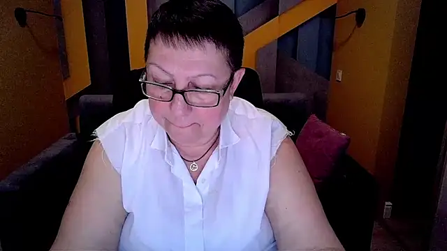 Snapshot of BarbaraTurners chatting on March 14, 2025, 6:29 pm BarbaraTurners online show from March 14, 2025, 6:29 pm