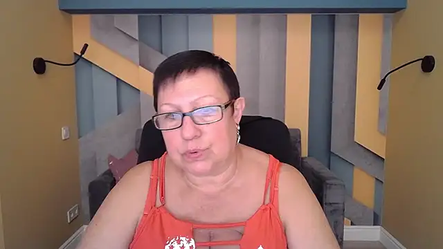 Snapshot of BarbaraTurners chatting on October 1, 2025, 6:45 pm BarbaraTurners online show from October 1, 2025, 6:45 pm