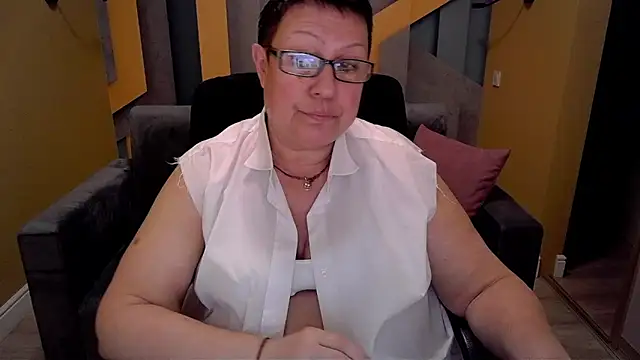 Snapshot of BarbaraTurners chatting on March 4, 2025, 1:34 am BarbaraTurners online show from March 4, 2025, 1:34 am